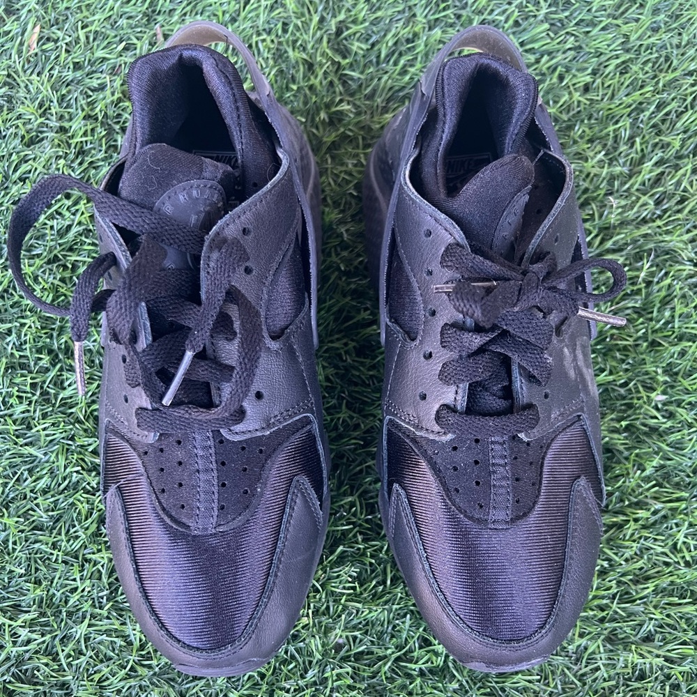 Black Athletic Sneakers